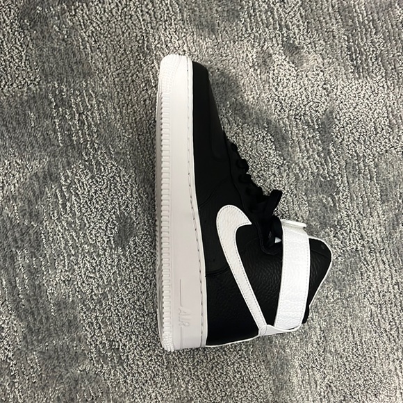 Nike Air black and white Sneakers - Picture 1 of 4